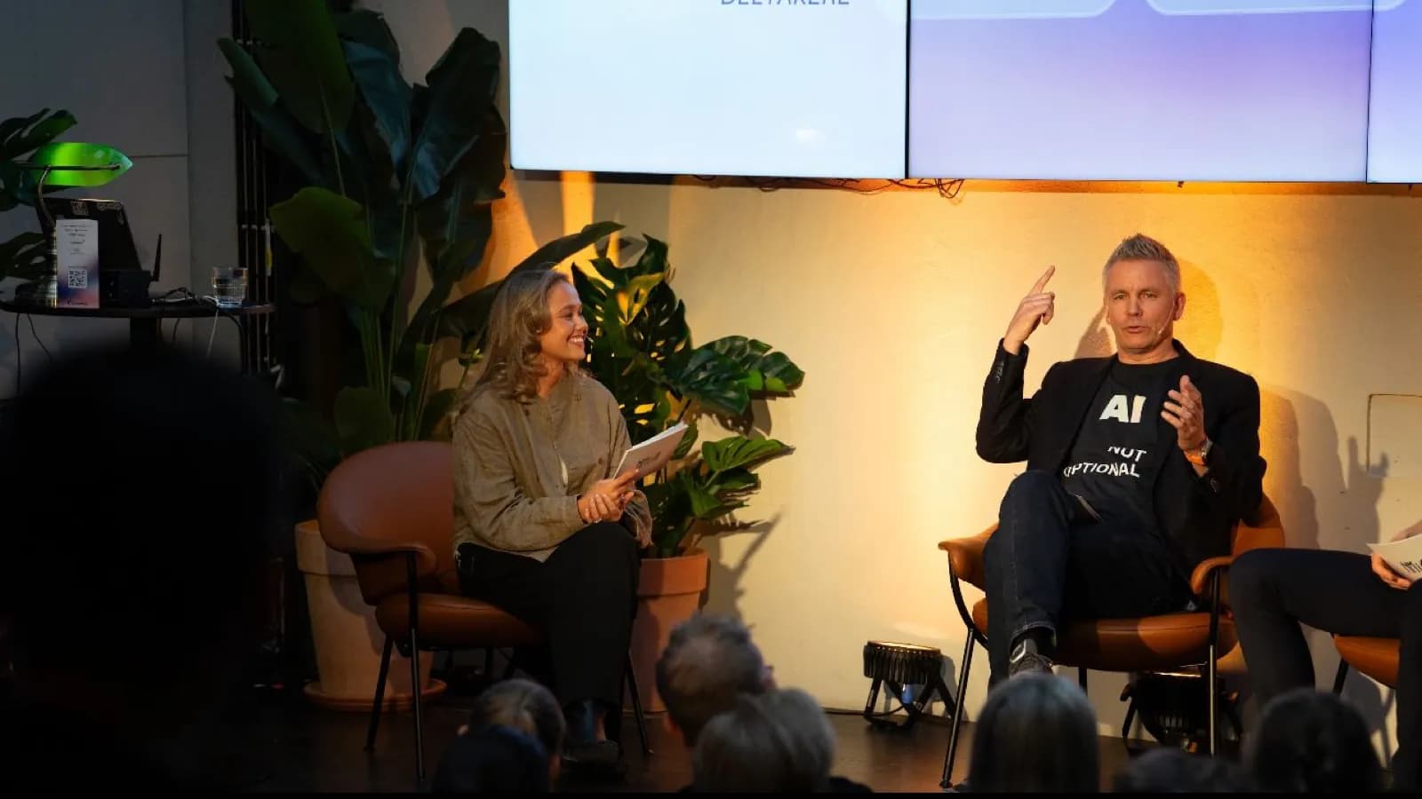 Leading a panel at the Norwegian AI Championship